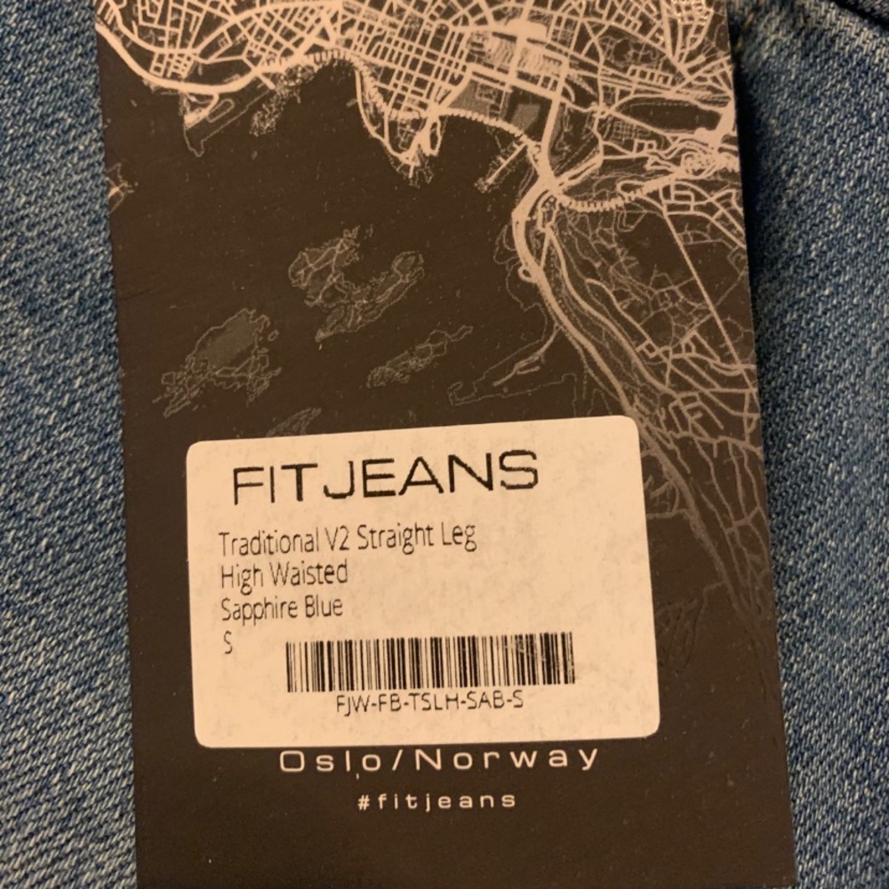 Brand New Fit Jeans! Never been worn tags still attached